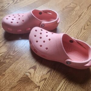 Crocs- Women's Size 9